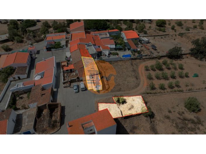 Image No.8-2 Bed House for sale