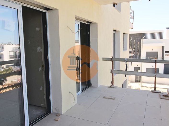 Image No.3-3 Bed Apartment for sale