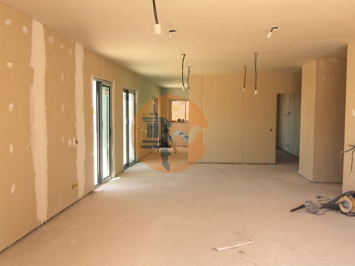 Image No.6-3 Bed Apartment for sale