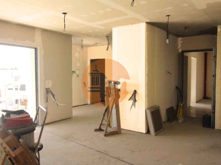 Image No.28-3 Bed Apartment for sale