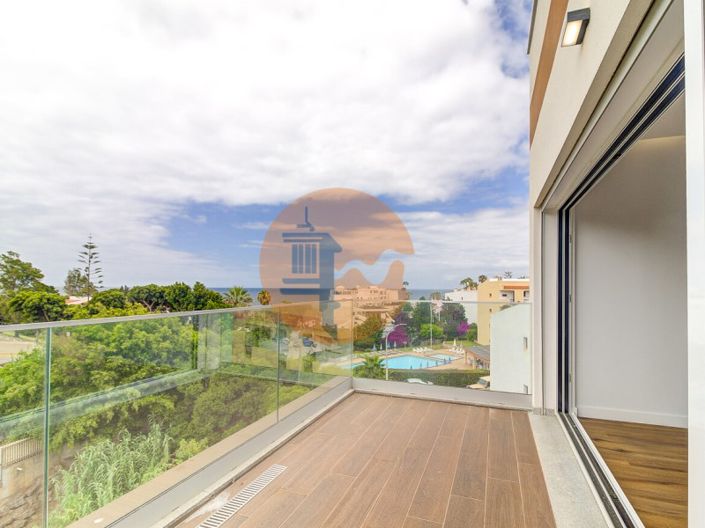 Image No.17-3 Bed Apartment for sale