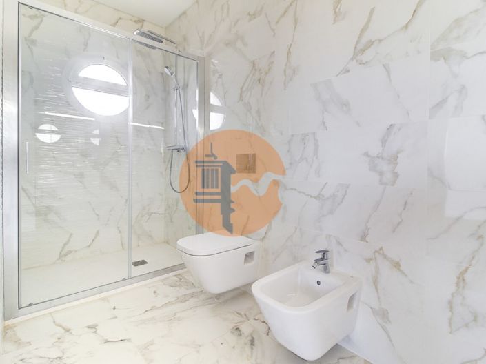 Image No.31-3 Bed Apartment for sale