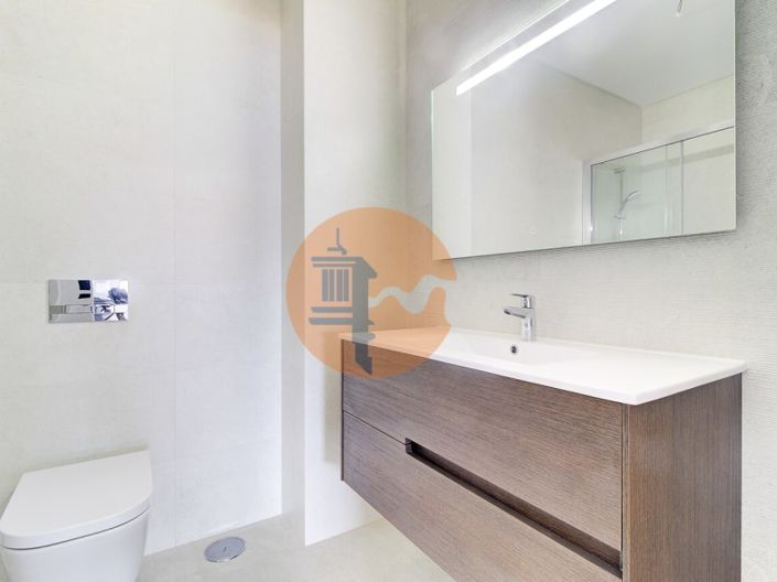 Image No.32-3 Bed Apartment for sale