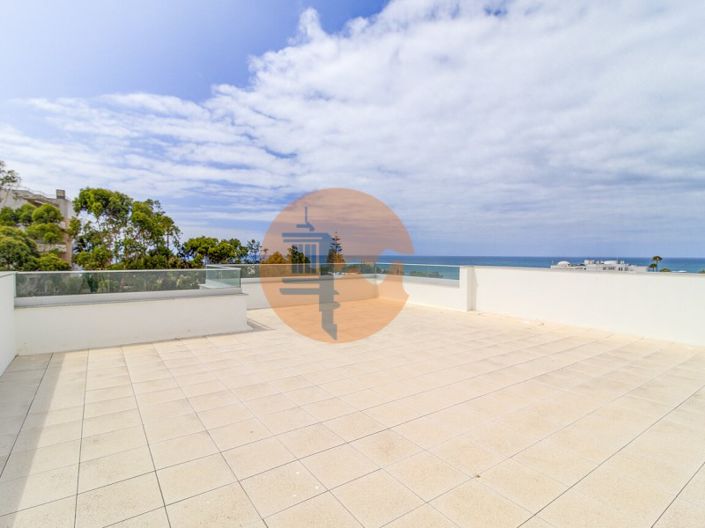 Image No.37-3 Bed Apartment for sale