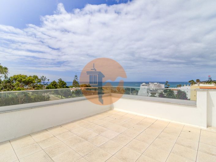 Image No.38-3 Bed Apartment for sale