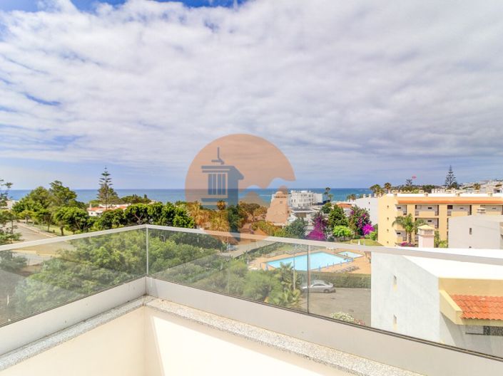 Image No.39-3 Bed Apartment for sale