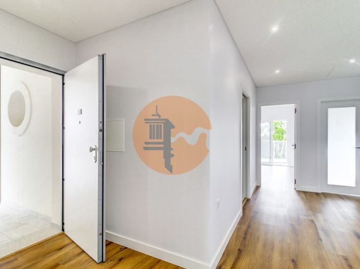 Image No.6-3 Bed Apartment for sale