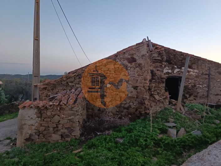 Image No.16-3 Bed Farmhouse for sale