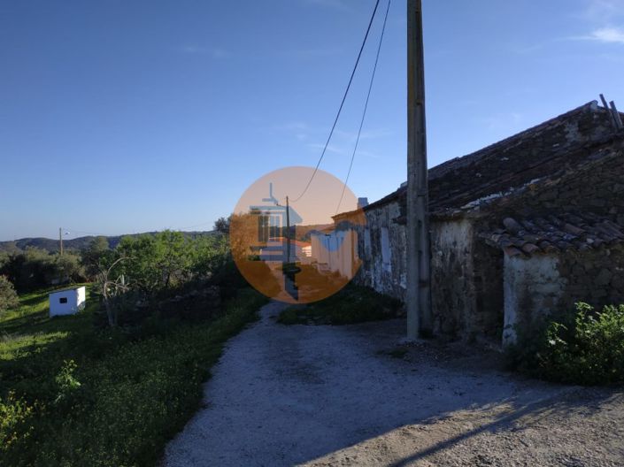 Image No.20-3 Bed Farmhouse for sale