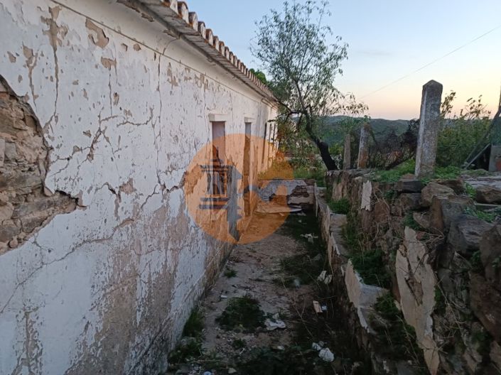 Image No.46-3 Bed Farmhouse for sale