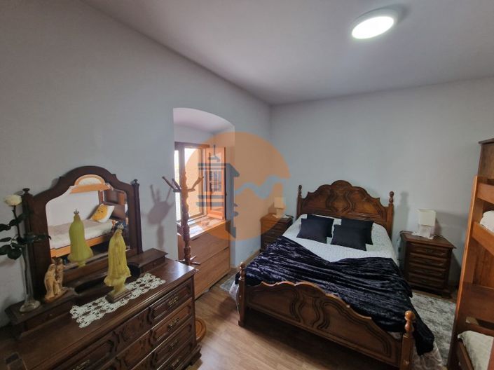 Image No.27-2 Bed House for sale