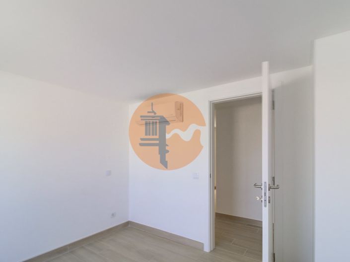 Image No.30-1 Bed Apartment for sale