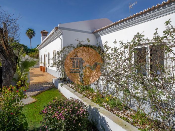 Image No.11-4 Bed House for sale