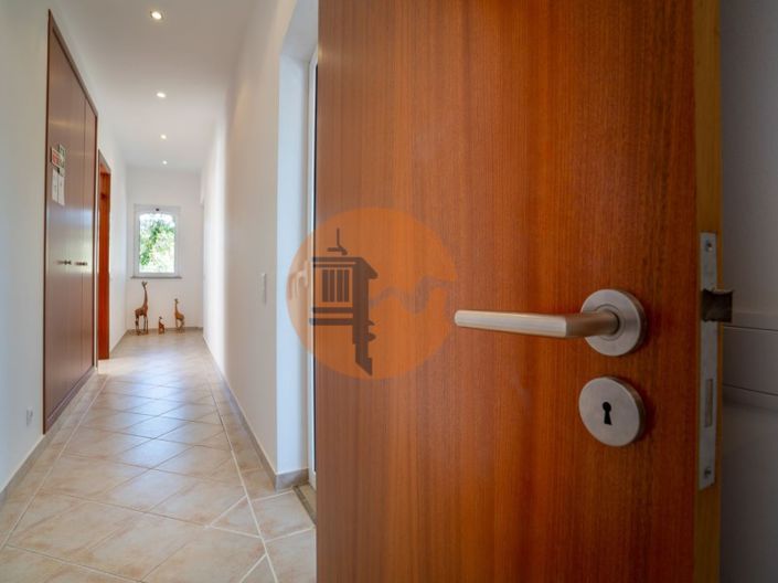 Image No.29-4 Bed House for sale