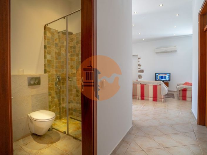 Image No.33-4 Bed House for sale