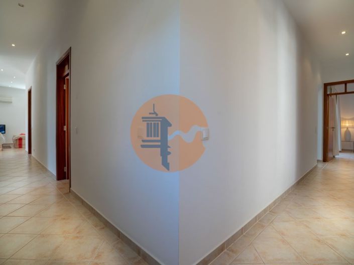 Image No.35-4 Bed House for sale