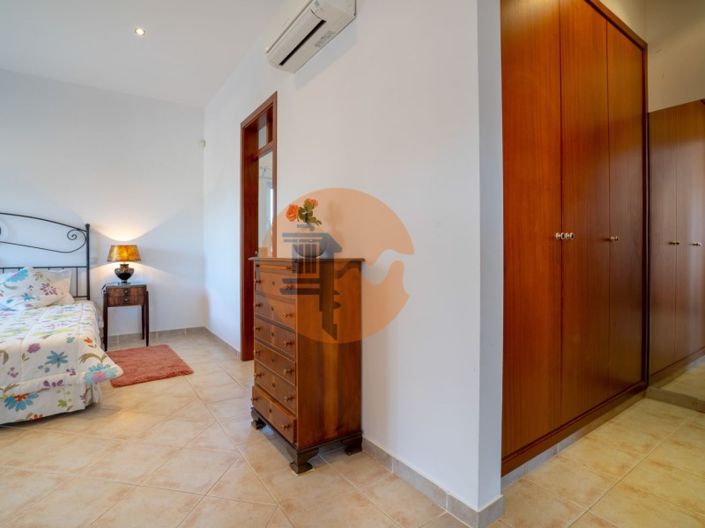 Image No.53-4 Bed House for sale