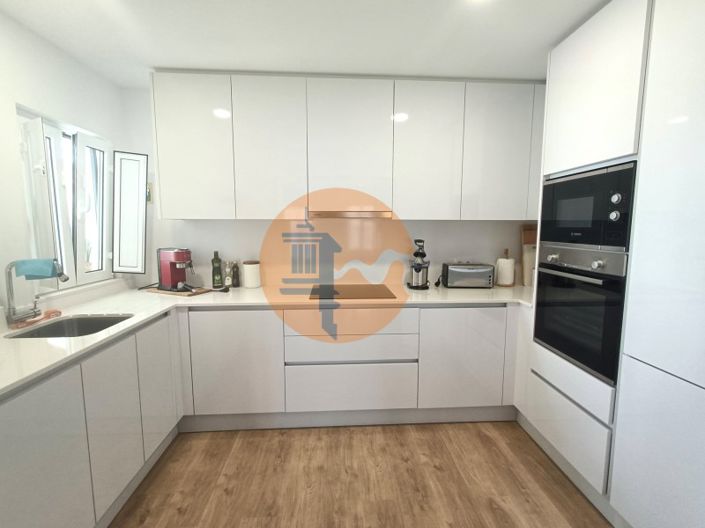 Image No.16-2 Bed Apartment for sale