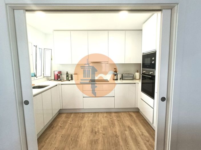 Image No.15-2 Bed Apartment for sale