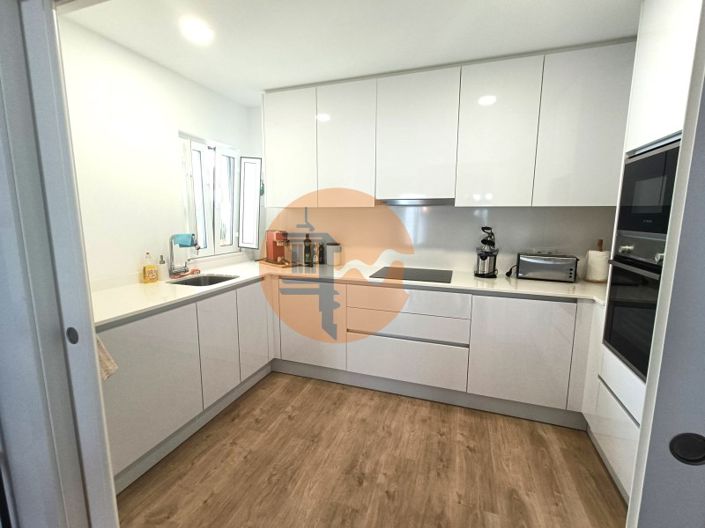 Image No.17-2 Bed Apartment for sale