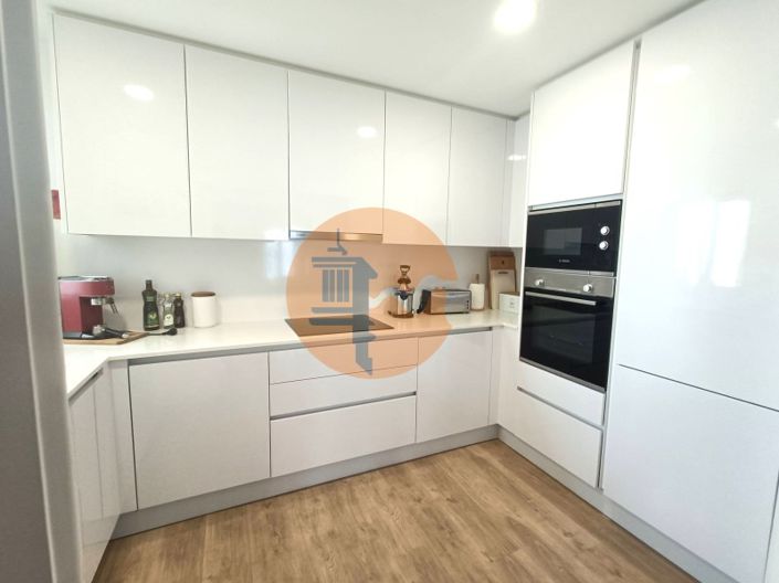 Image No.18-2 Bed Apartment for sale