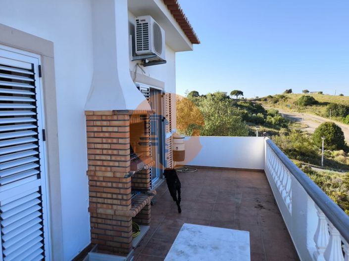 Image No.2-1 Bed House for sale