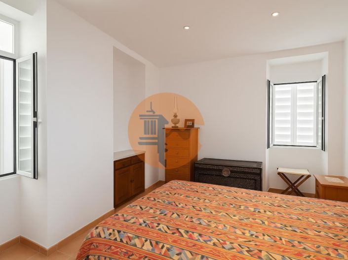 Image No.16-3 Bed House for sale