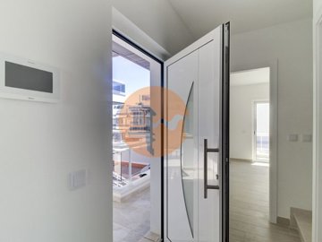 id04139b01-0000-0500-0000-000015a97c79