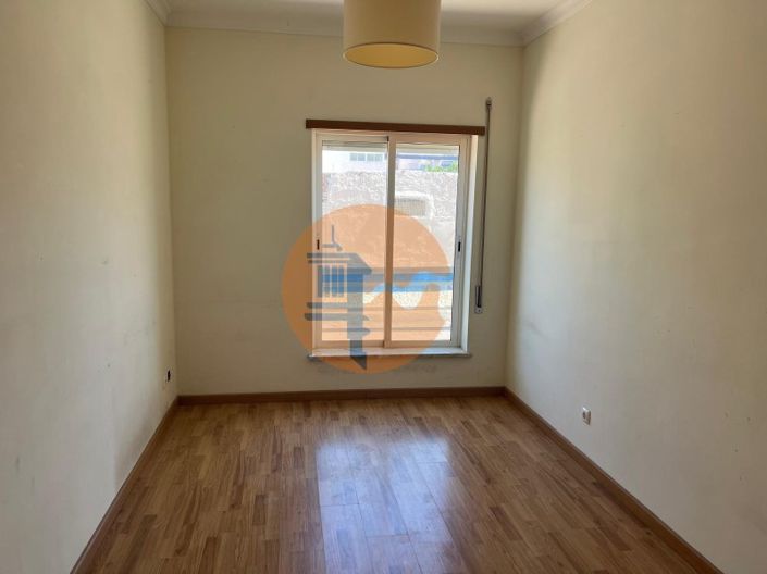 Image No.23-3 Bed Apartment for sale