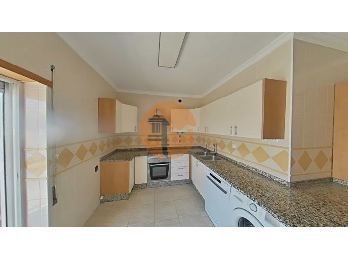 Image No.37-3 Bed Apartment for sale