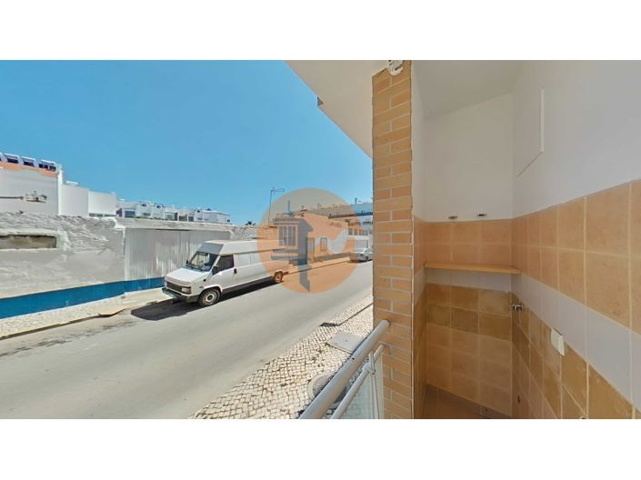 Image No.40-3 Bed Apartment for sale