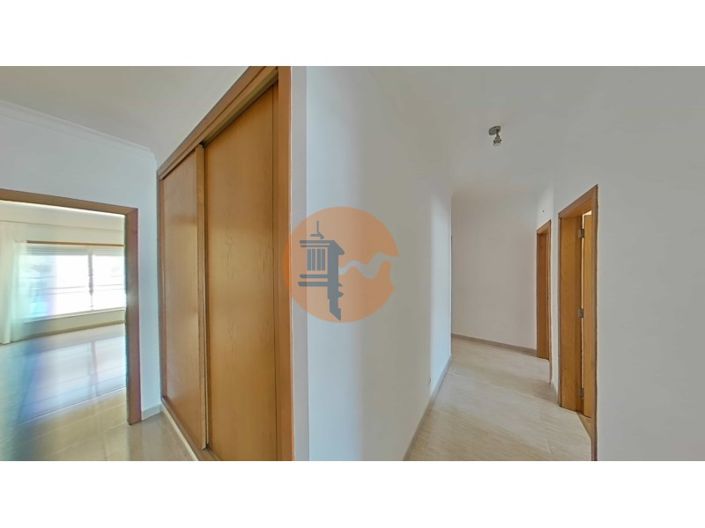 Image No.42-3 Bed Apartment for sale