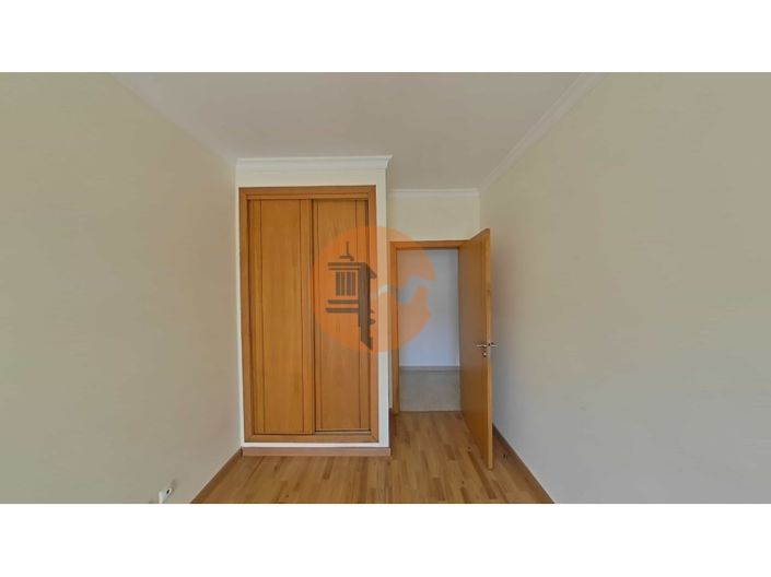 Image No.45-3 Bed Apartment for sale