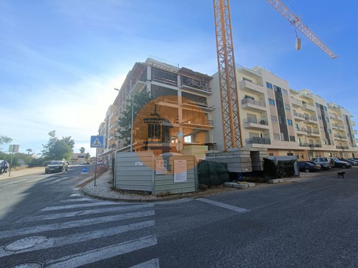 Image No.10-3 Bed Apartment for sale