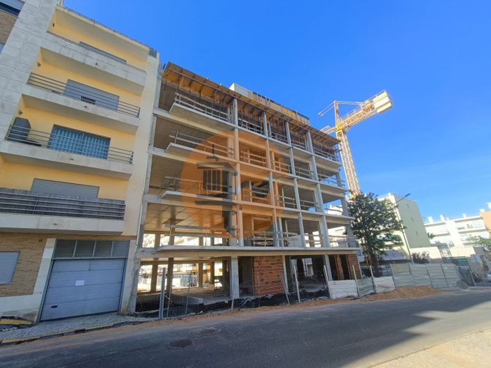 Image No.9-3 Bed Apartment for sale