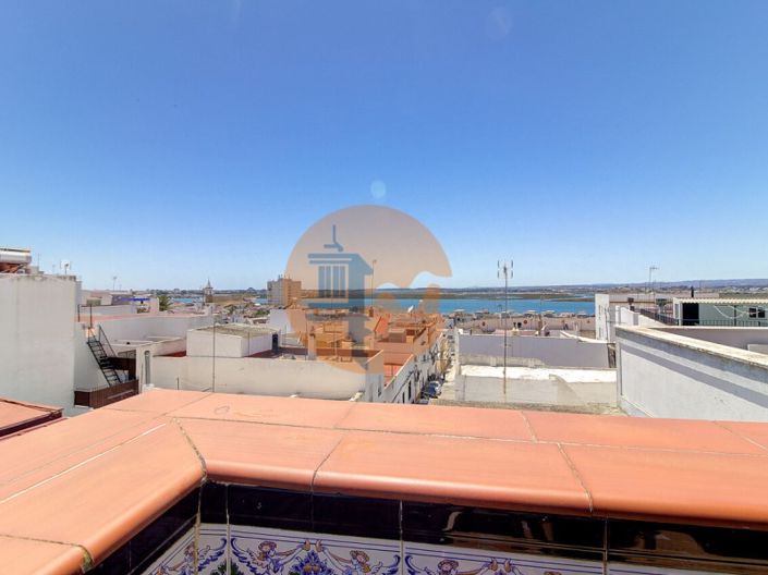 Image No.11-3 Bed House for sale