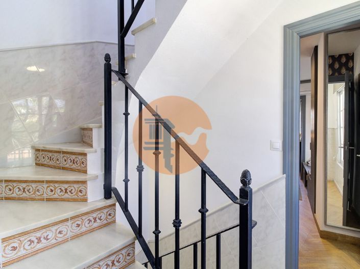 Image No.18-3 Bed House for sale