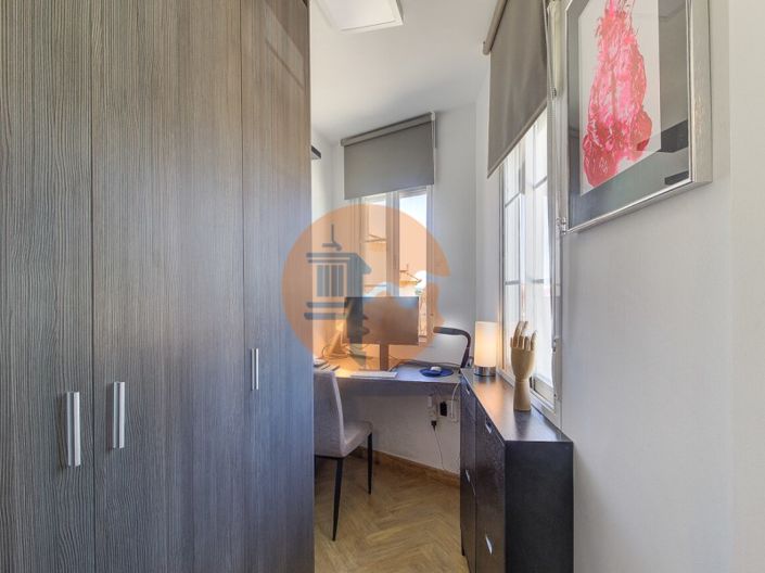 Image No.21-3 Bed House for sale