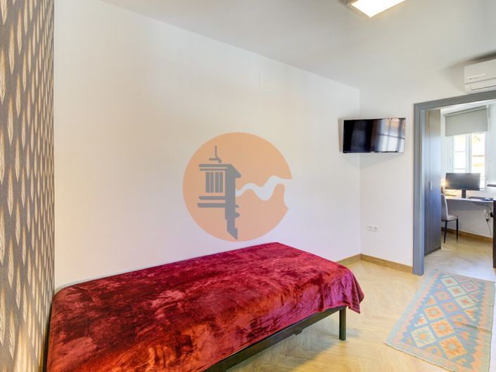 Image No.25-3 Bed House for sale