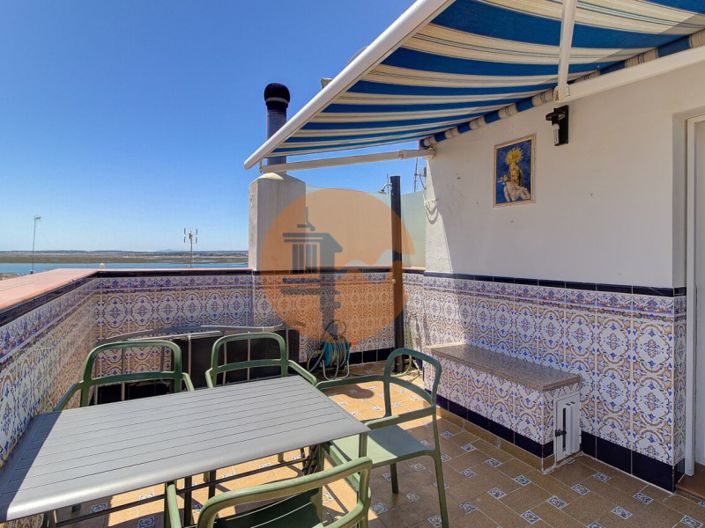 Image No.6-3 Bed House for sale