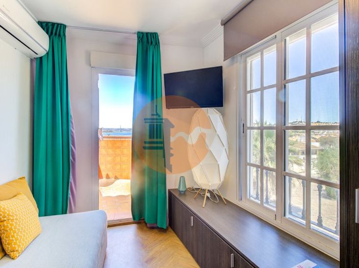 Image No.9-3 Bed House for sale