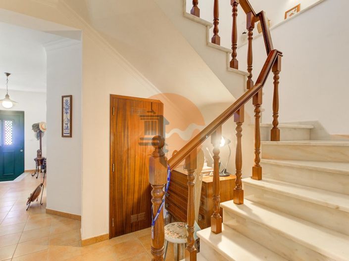 Image No.11-5 Bed House for sale