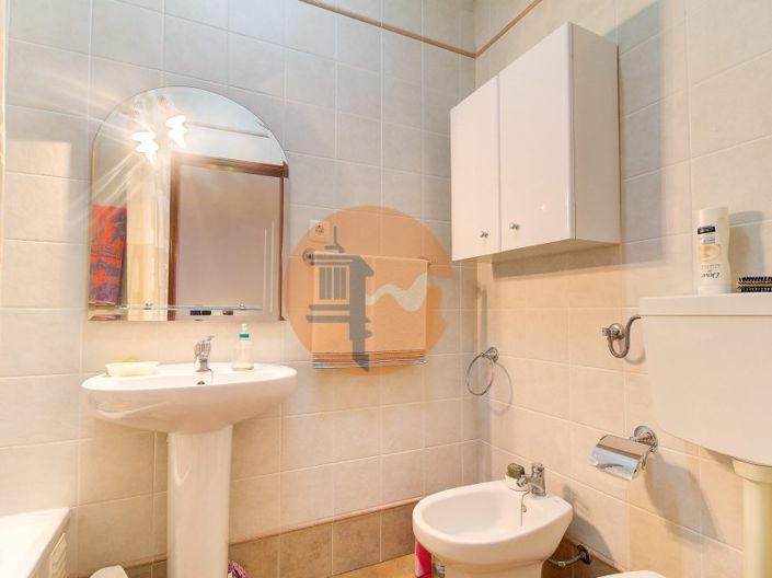 Image No.14-5 Bed House for sale