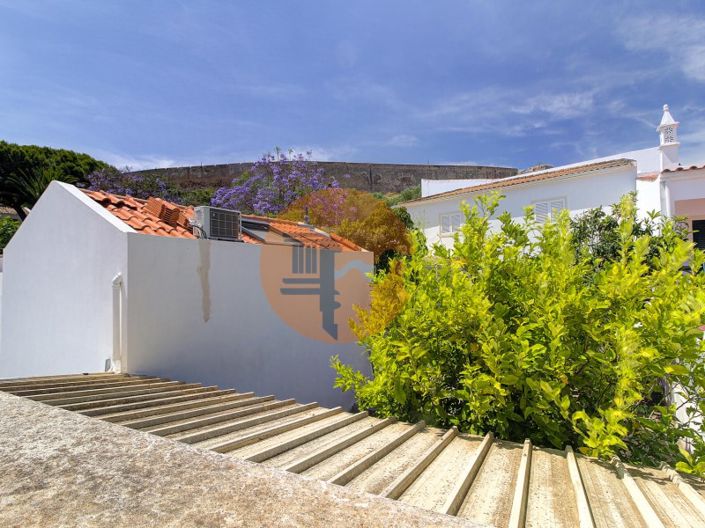 Image No.21-5 Bed House for sale