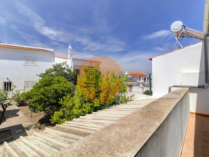 Image No.22-5 Bed House for sale