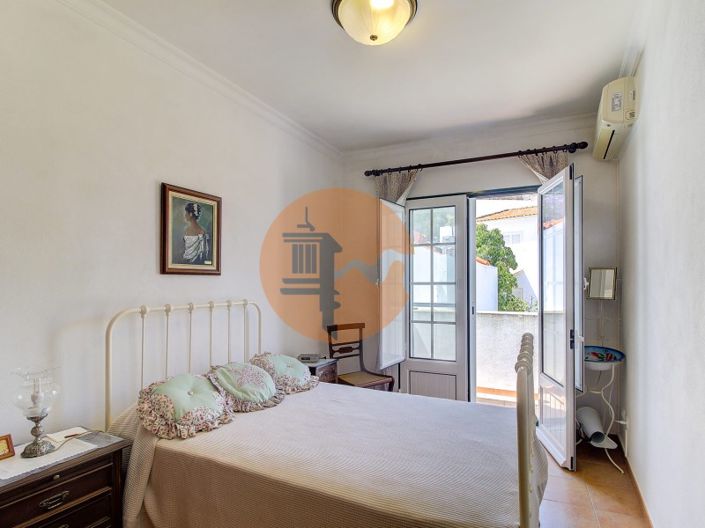 Image No.23-5 Bed House for sale