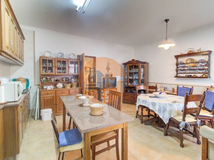 Image No.33-5 Bed House for sale