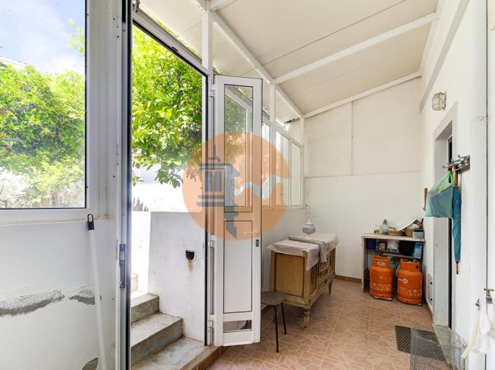 Image No.38-5 Bed House for sale