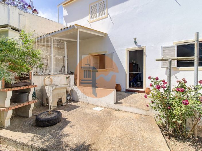 Image No.43-5 Bed House for sale