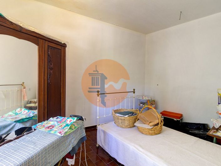 Image No.46-5 Bed House for sale